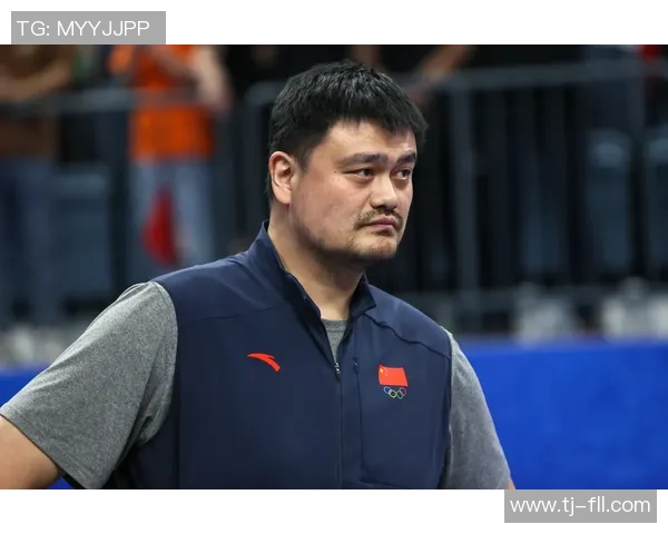 天克姚明的传奇之路与篮球巨星的命运交织探讨 天克姚明的传奇之路与篮球巨星的命运交织探讨