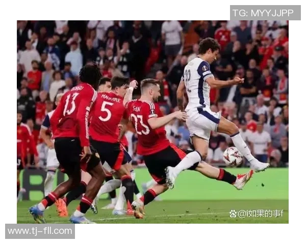 欧联杯曼联与那不勒斯战平转会传闻引发球迷热议