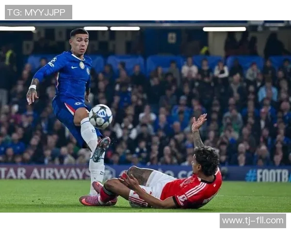 足总杯精彩对决波尔图3-0本菲卡乌龙球瞬间点燃全场激情