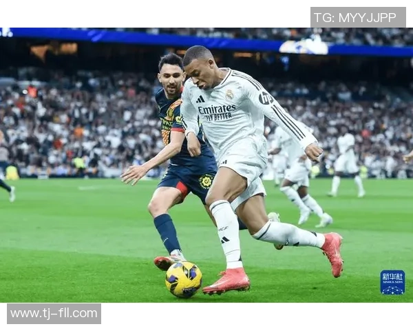 德甲焦点战平局皇马与AC米兰激战成和引发球迷热议