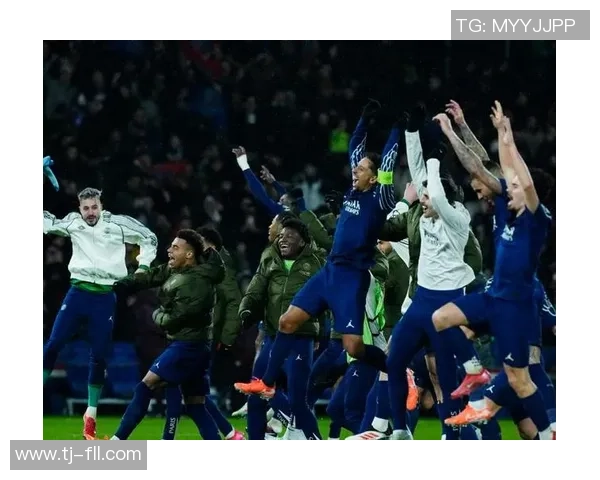 欧联杯激战巴黎圣日耳曼小胜AC米兰全场沸腾赛后点评引发热议 欧联杯激战巴黎圣日耳曼小胜AC米兰全场沸腾赛后点评引发热议